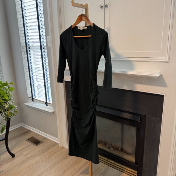 💚 Michael Stars Dark Green Ruched Midi Dress – Size M 💚 - Picture 3 of 8